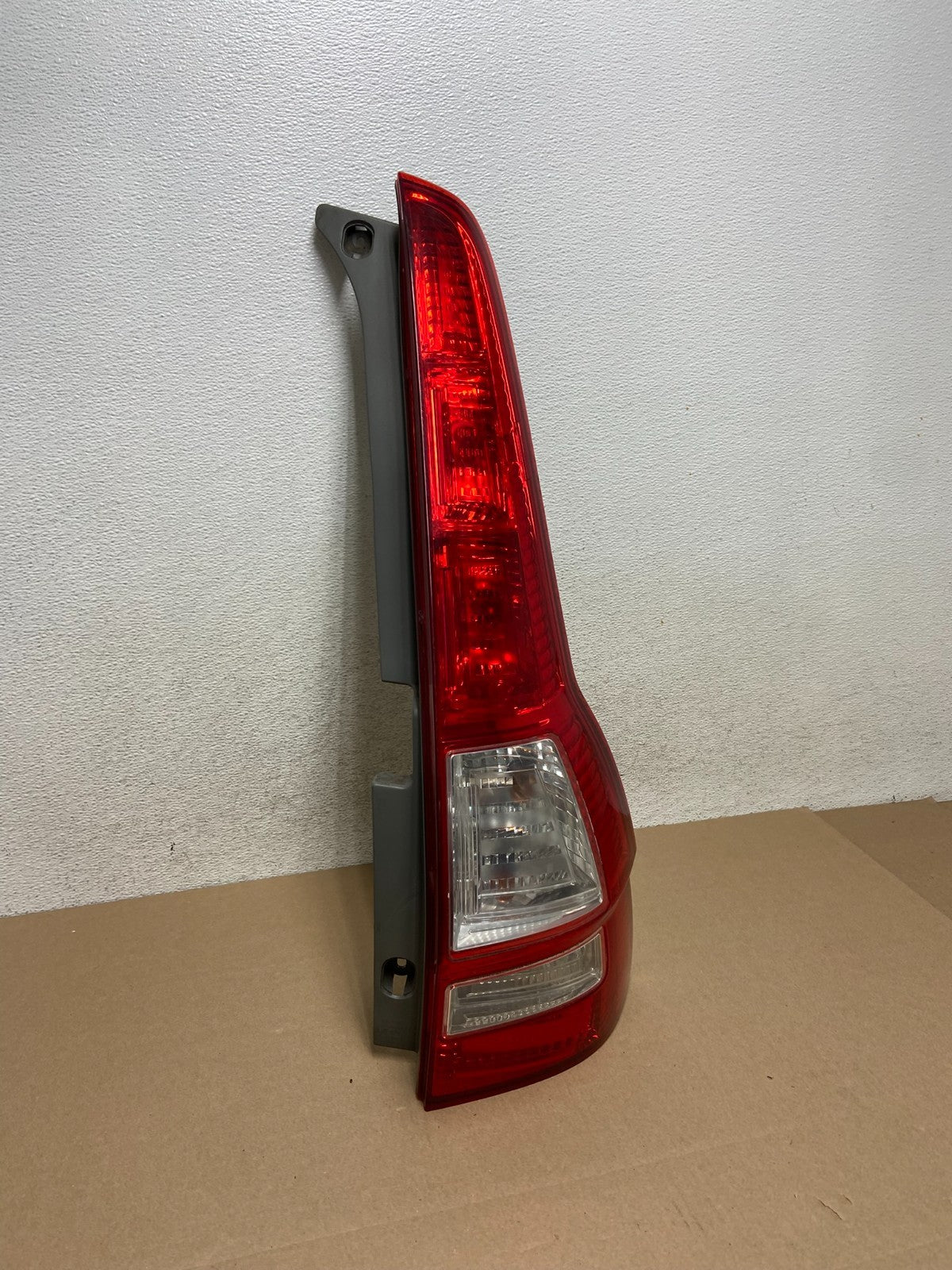2007 - 2011 Honda Cr-v Crv Right Passenger Rh Side Tail Light AG5701 DW2
