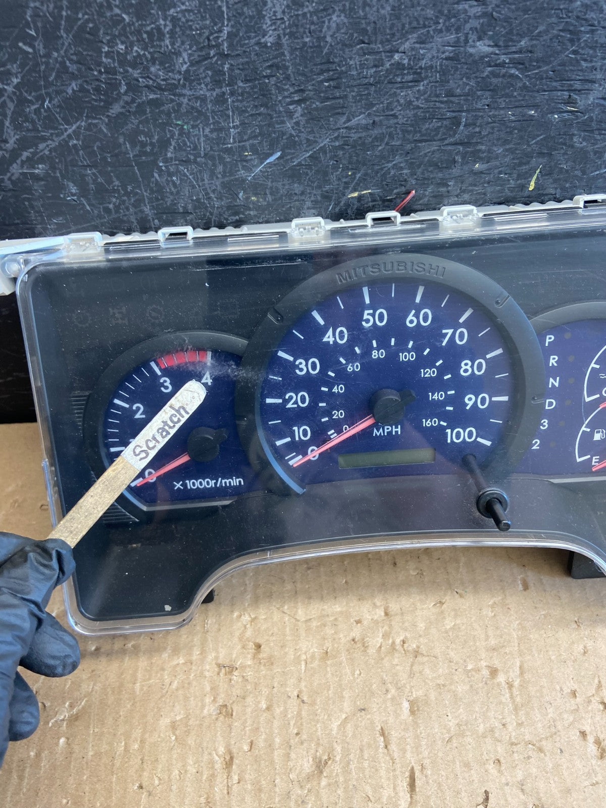 2008 to 2010 Mitsubishi Fuso Speedometer Cluster Gauge MK542915 AE4128 DG1