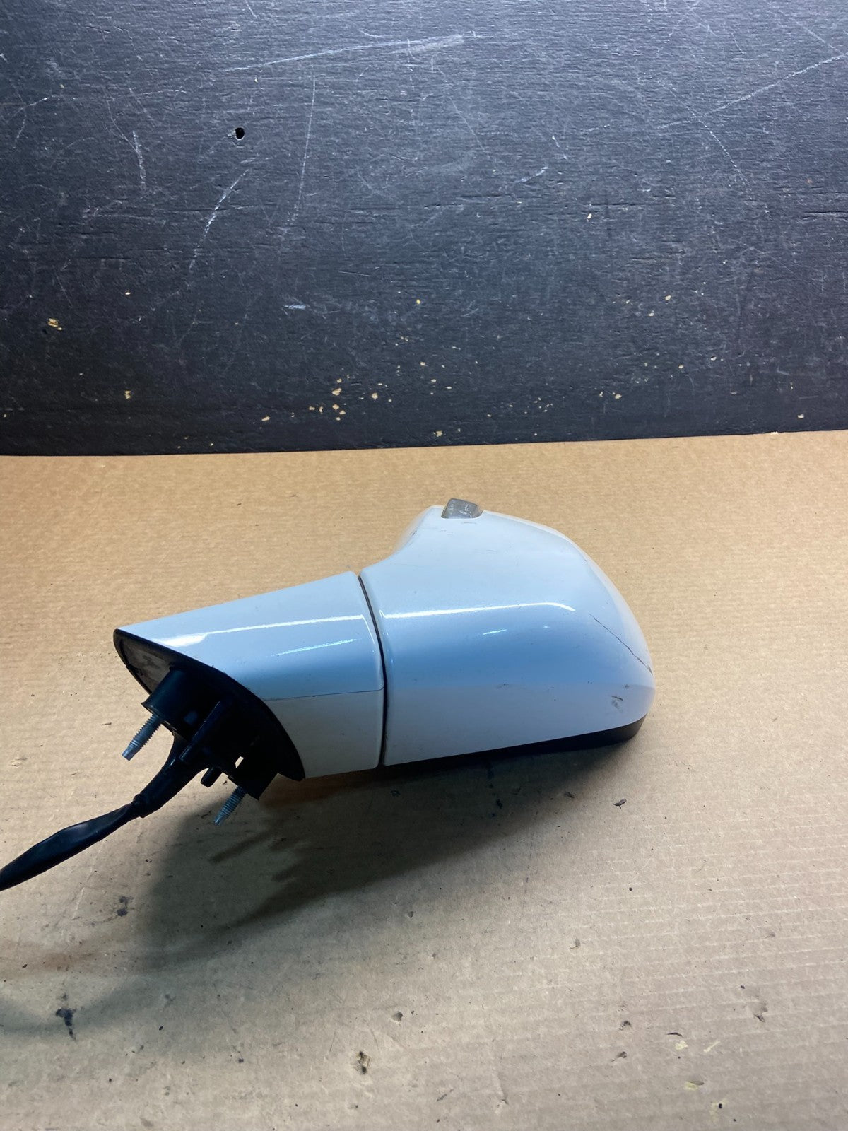 2014 to 2016 Buick Encore Right Passenger RH Side View Door Mirror OEM z9142 DG3