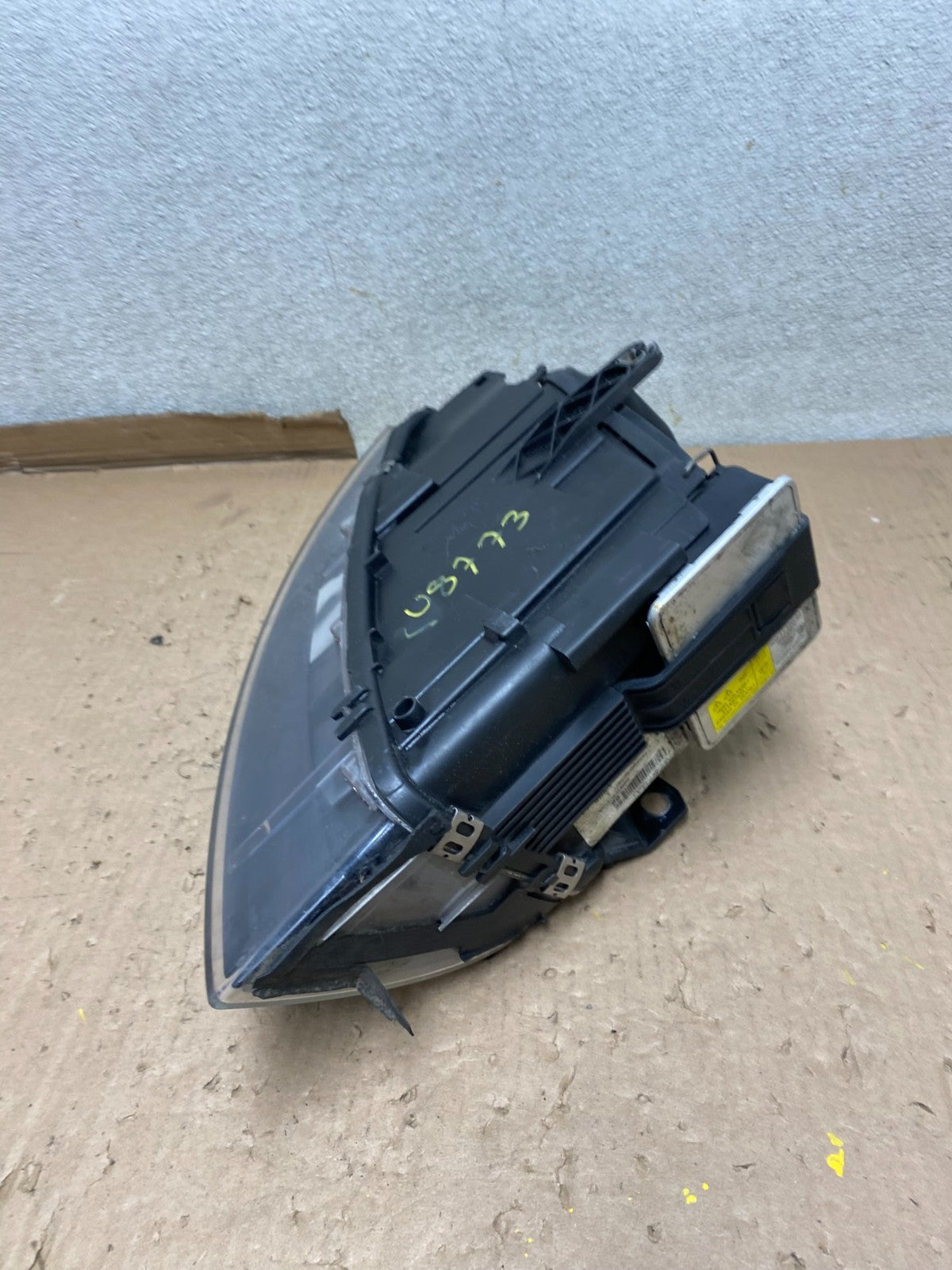 2003 to 2006 Audi A4 Convertible Left Drvier LH Headlight Xenon Hid U8773 DW5