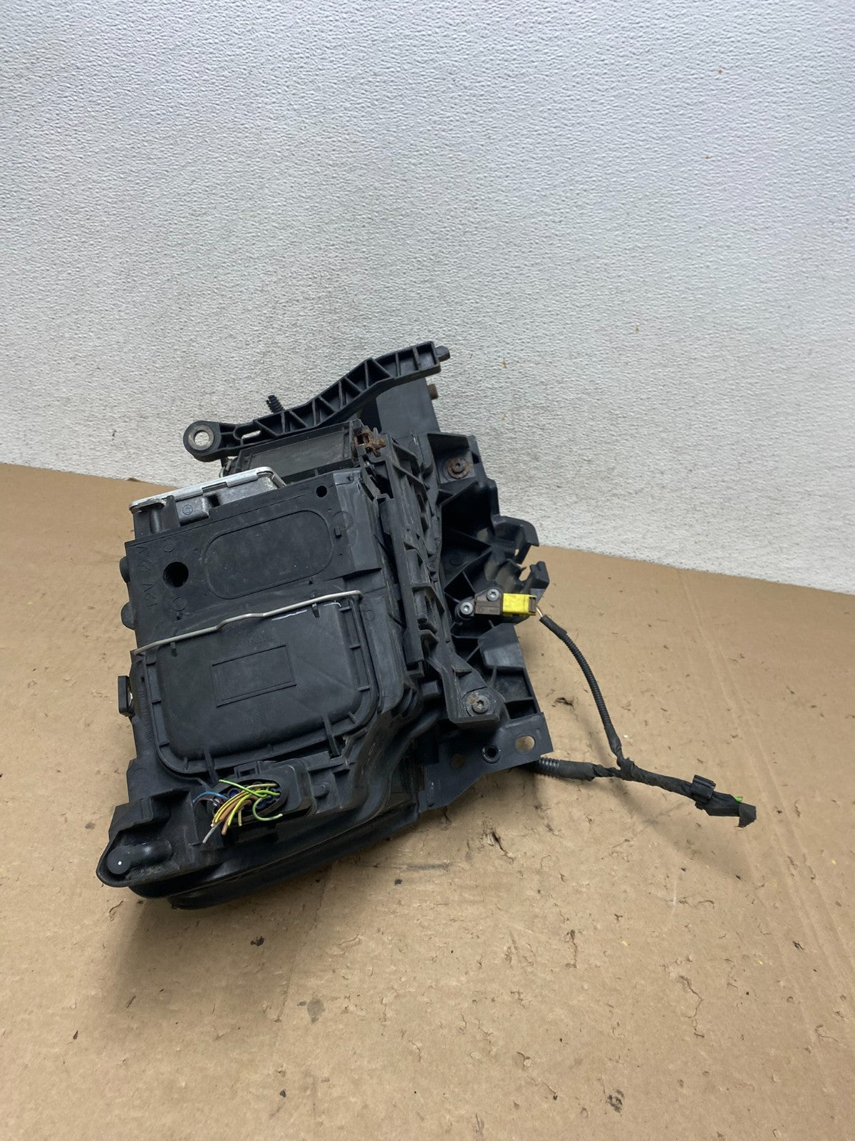 2009-2012 Audi Q5 Left Driver LH Side Xenon HID Headlight AG5641 DW8