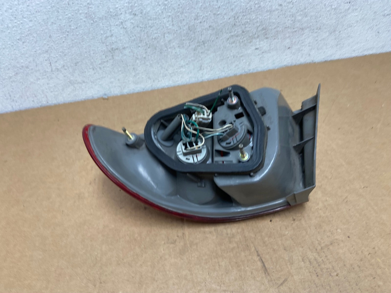 1998 1999 2000 Toyota Corolla Left Driver Lh Side Tail light AD5481 LK5