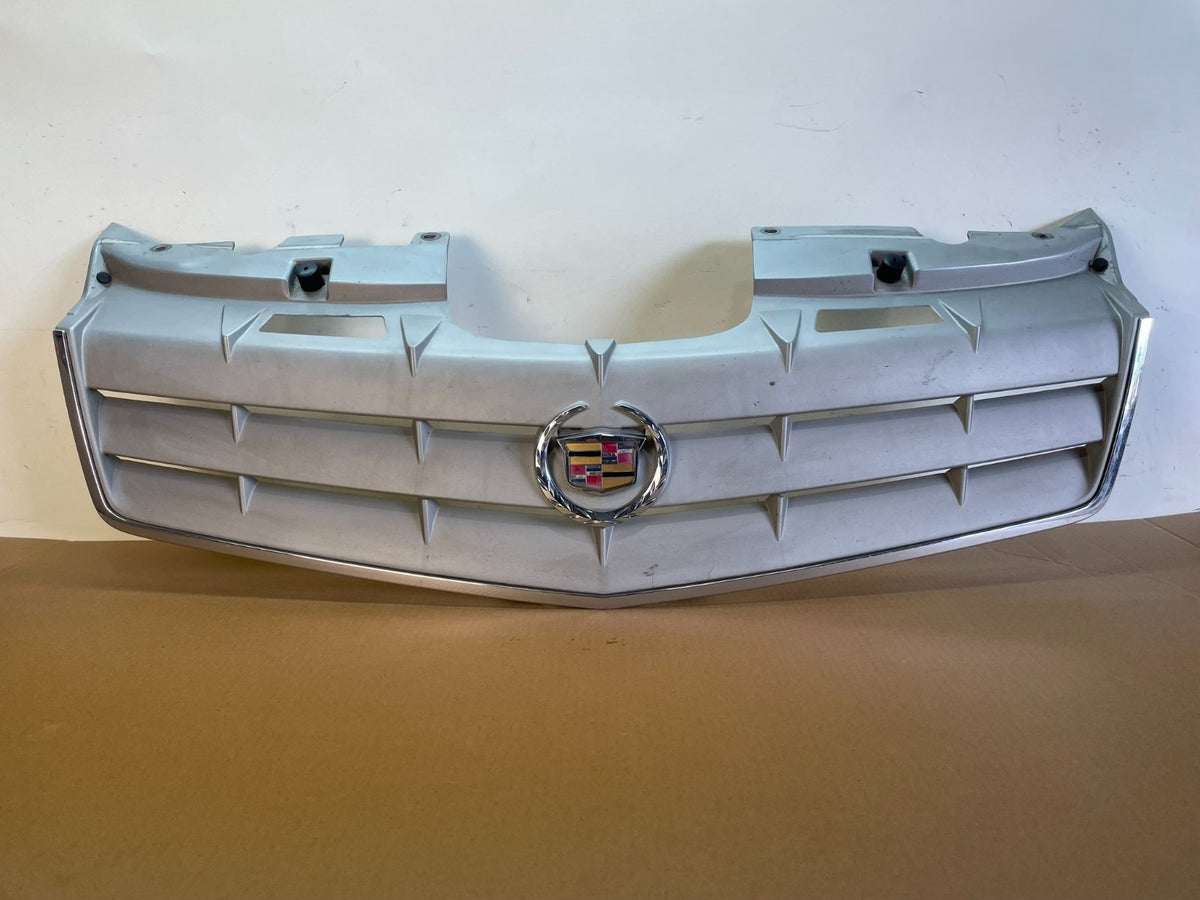 2004 to 2005 Cadillac SRX Front Upper Grille Grill AI3967 DW0