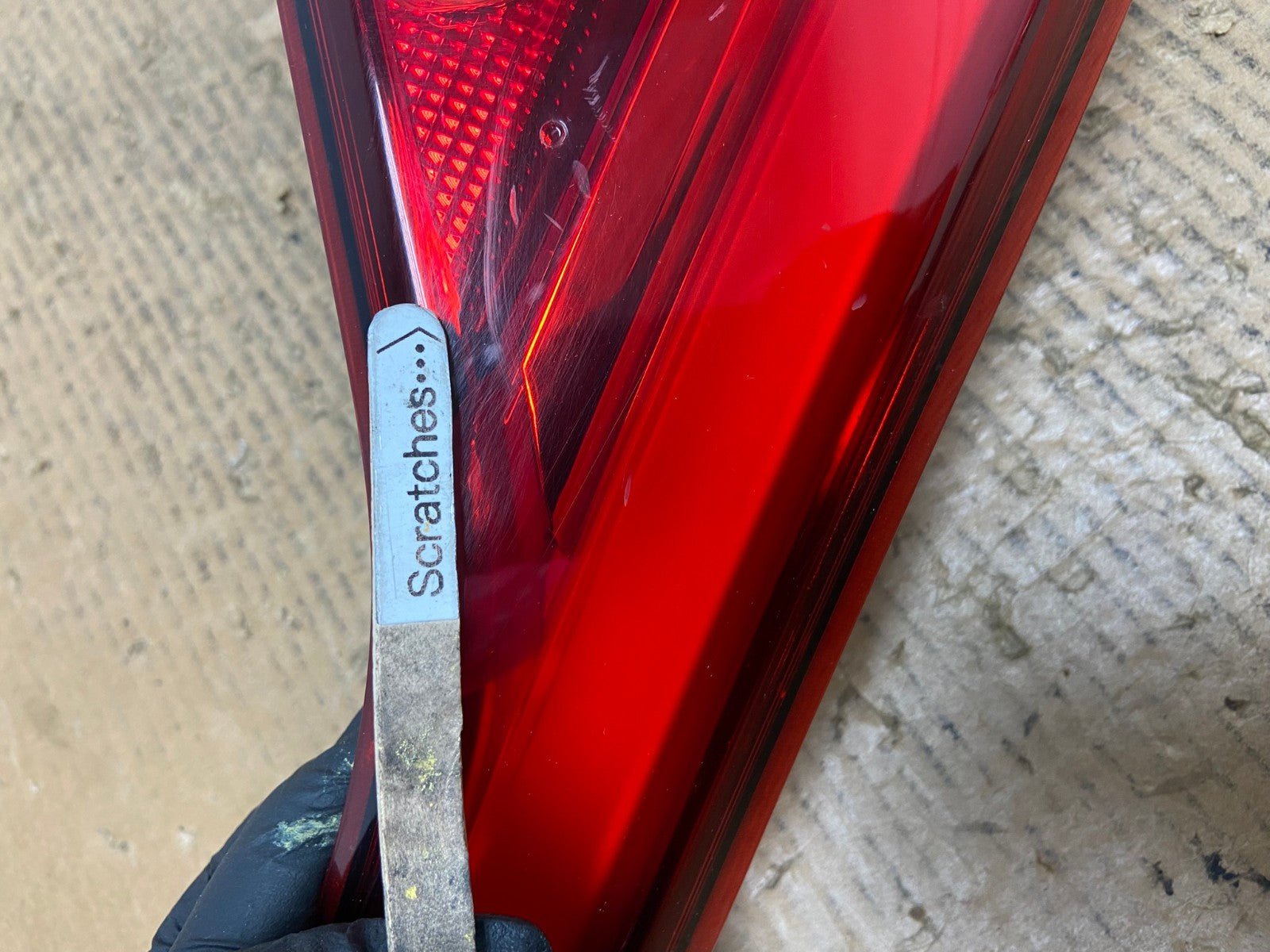 2017 2018 2019 GMC Acadia Left Driver LH Side Inner Tail Light AE2670 LK3
