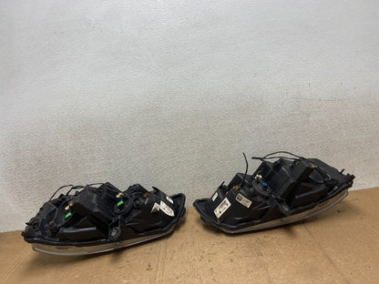 2008 to 2016 Chrysler Town and Country Left+Right Side Headlights AA7122 DW8