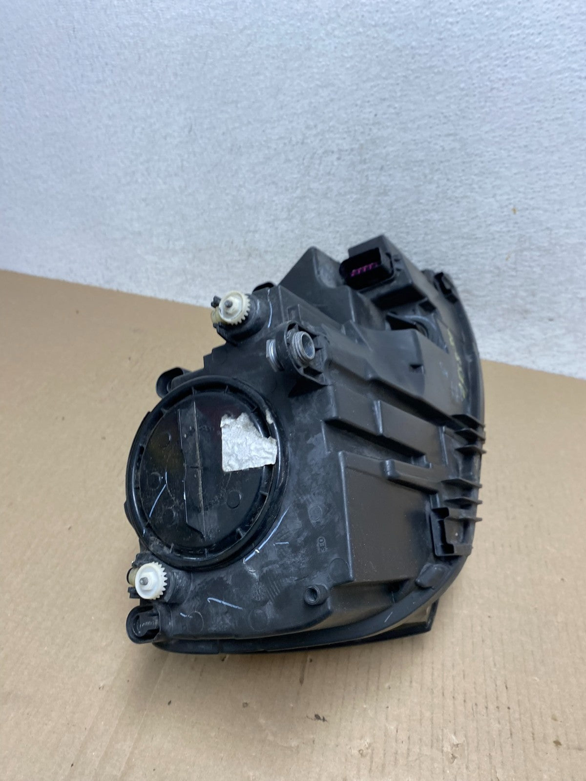 2011 to 2014 Volkswagen Jetta Left Driver LH Headlight Halogen AF5834 DW7