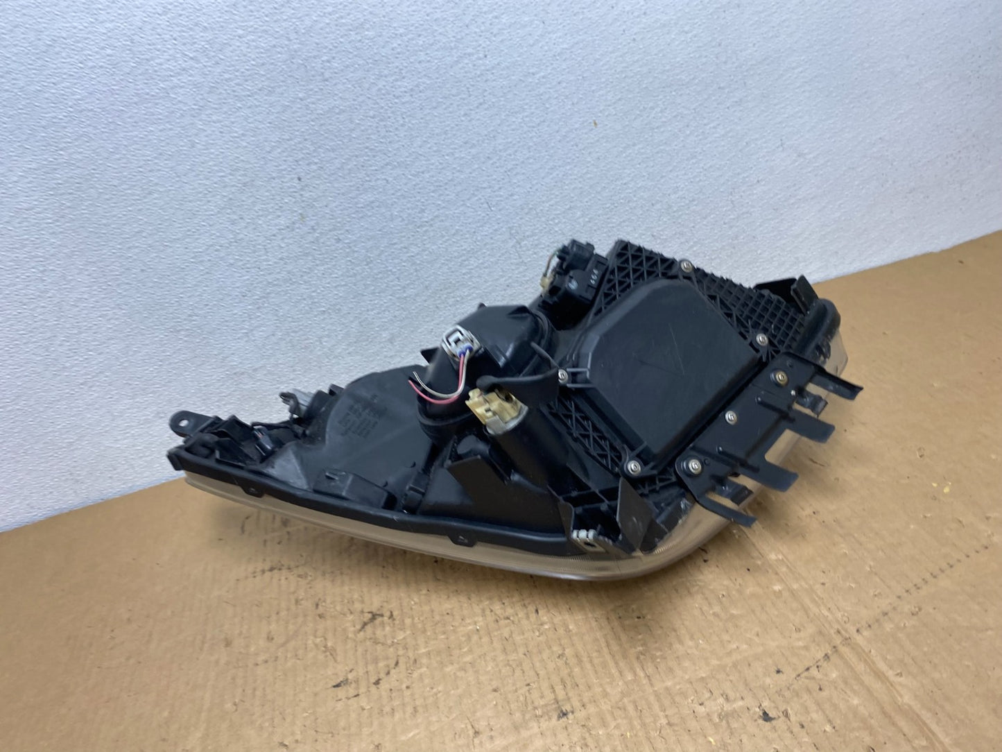 2004 - 2005 Toyota Prius Left Driver LH Side Headlight Xenon Hid AC7781 DW8