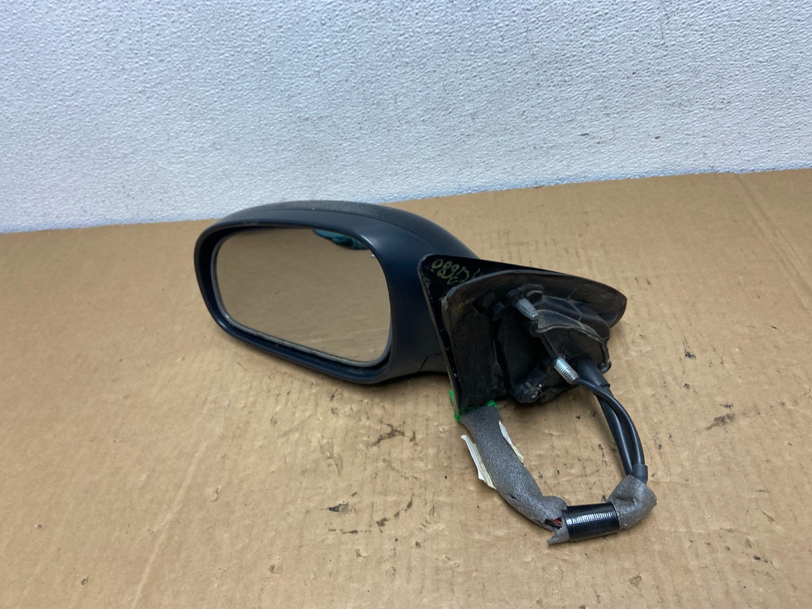 2001 - 2003 Volvo S60 Left Driver LH Front Door View Mirror ac7680 DG7