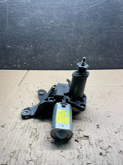 2010 to 2016 Cadillac SRX Rear Windshield Washer Wiper Motor V8835 DG2