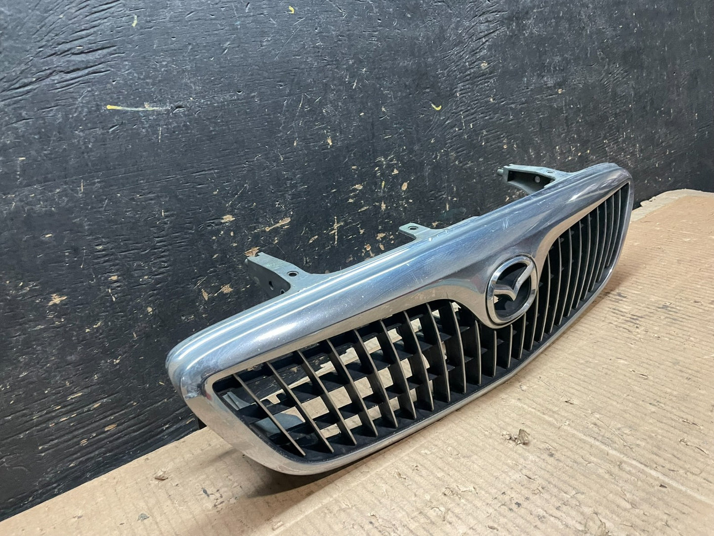 1999 to 2000 Mazda Millenia Front Grill Grille Y6247 PS1