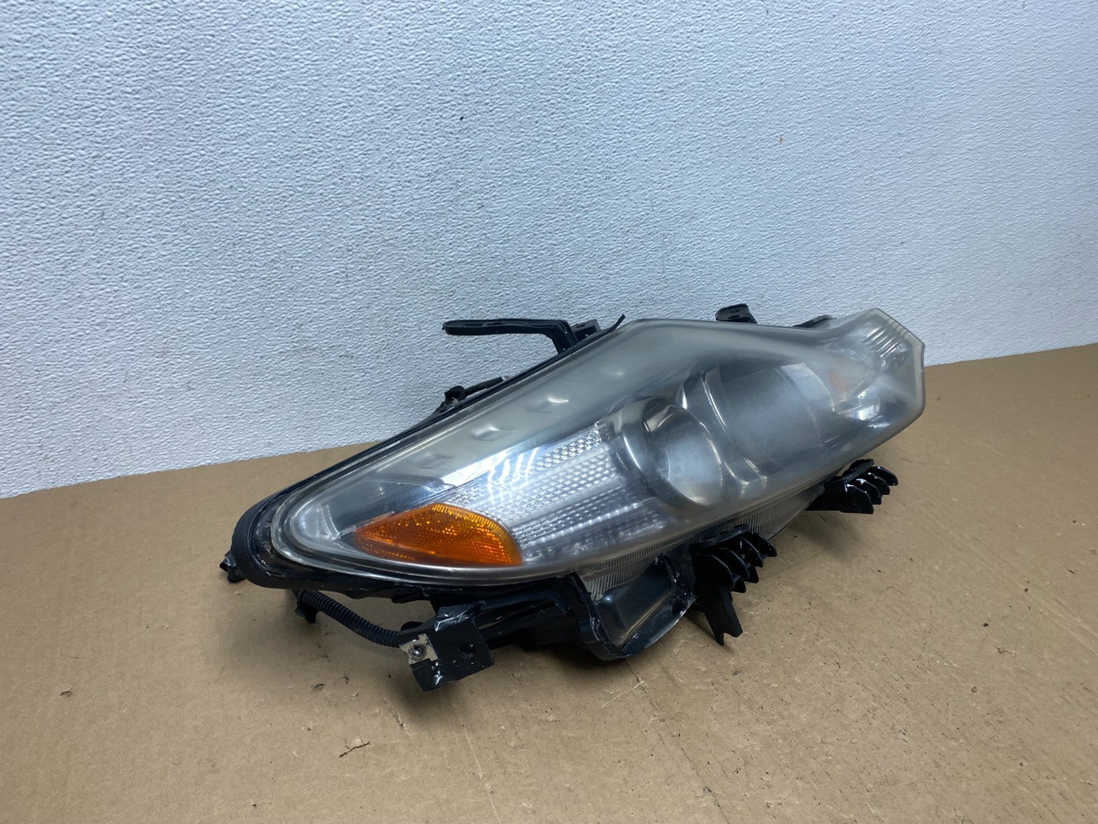 2011 to 2014 Nissan Murano Headlight Right Passenger Rh Halogen AC5742 DW2