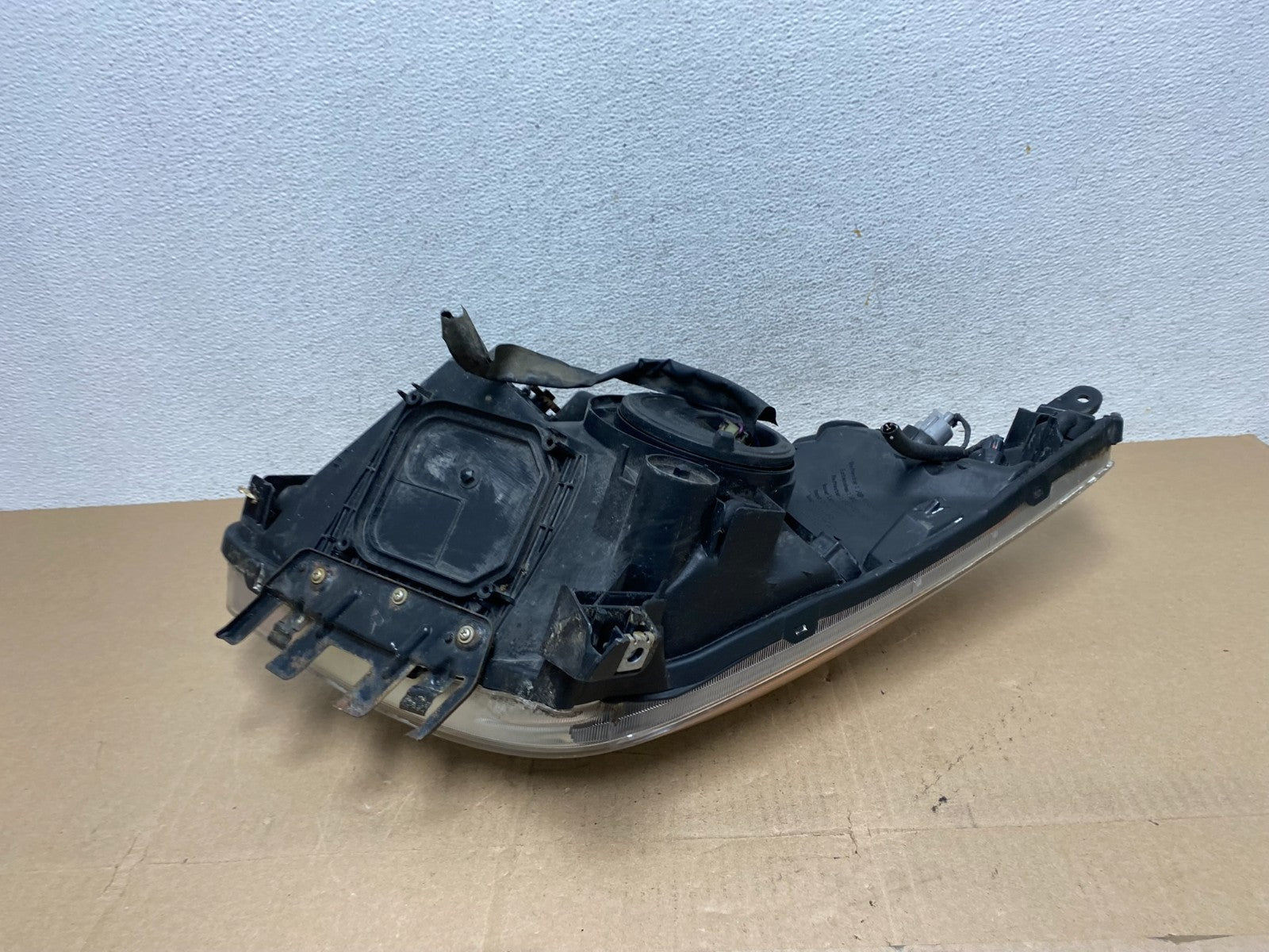 2006-2009 Toyota Prius Right Passenger Rh Side Headlight Halogen AE6693 DW7