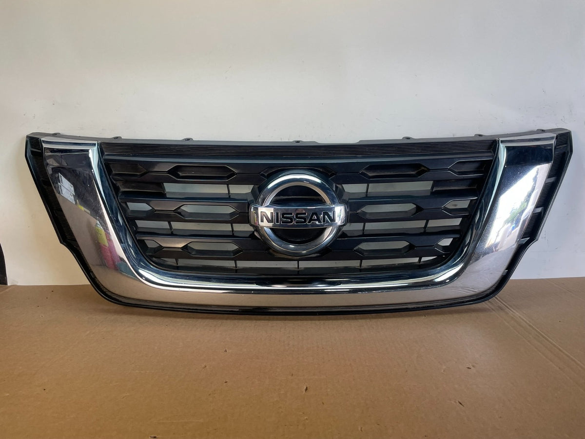 2017 to 2020 Nissan Pathfinder Front Upper Chrome Grill Grille ag2862 DG0