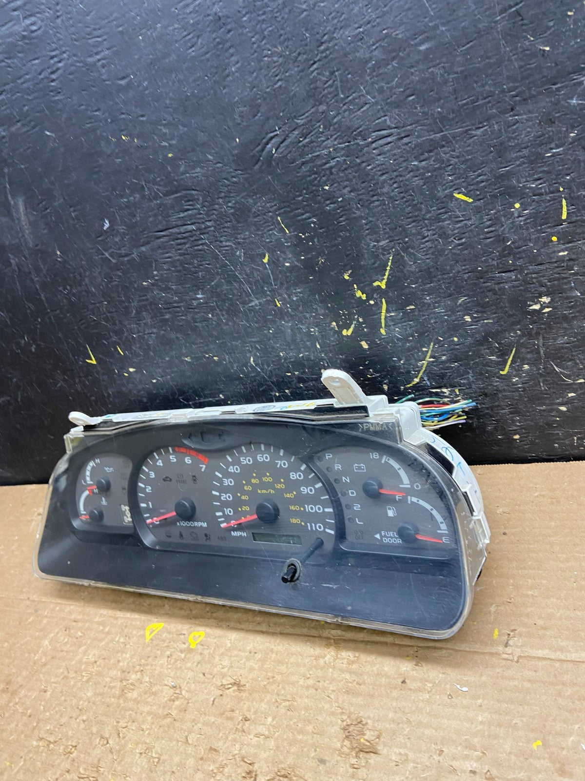 2001 to 2007 Toyota Sequoia Speedometer Insrument Gauge Cluster W6321 DG3