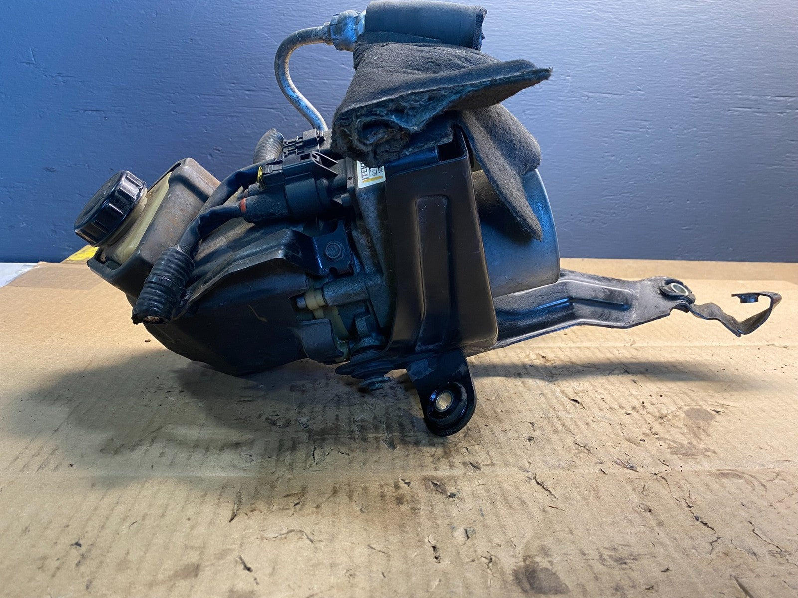 2015 to 2019 Nissan Murano Electric Hydraulic Power Steering Pump AB41711
