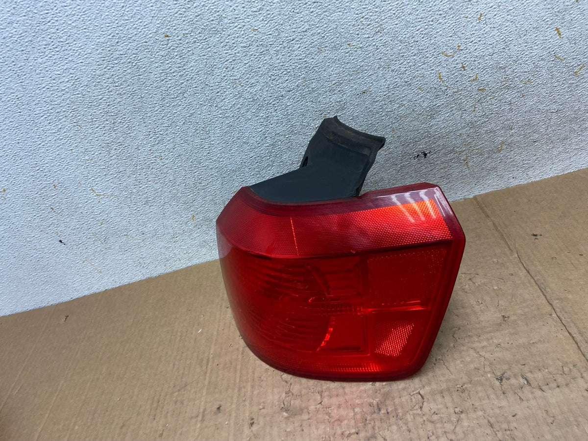 2010 to 2017 GMC Terrain Halogen Right Passenger Rh Side Tail Light AI5556 LK1
