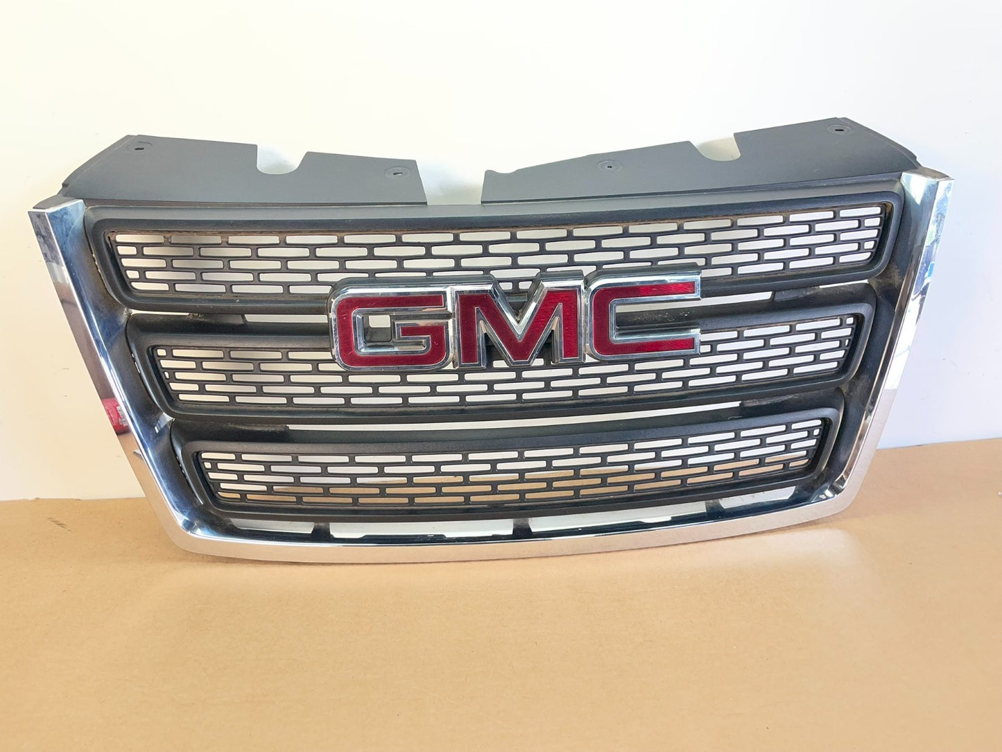 2010 to 2015 Gmc Terrain Front Upper Grill Grille af8571 DG0