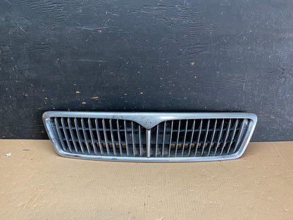 1996 to 1999 Infiniti i30 Front Upper Grill Grille OEM OEM P5920 DG0