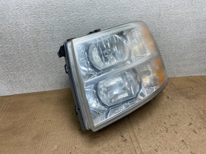 2007 to 2014 Chevrolet Silverado Left Driver Lh Side Headlight Oem AA7124 DW2