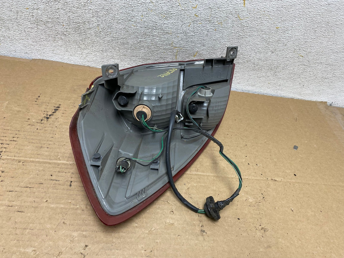 2008-2009 Subaru Outback Wagon Right Passenger RH Side Tail Light AH7942 LK8
