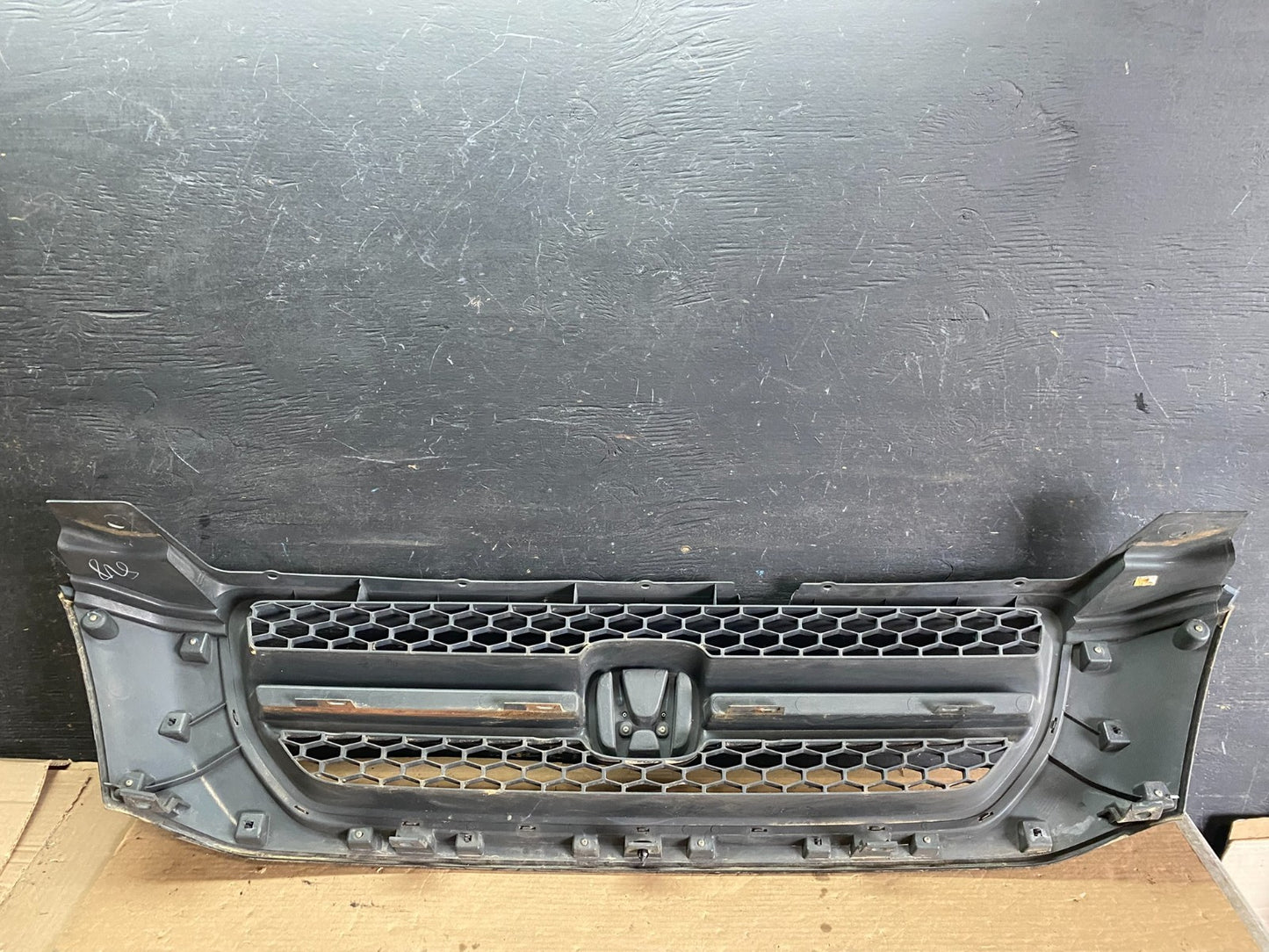 2003 2004 2005 Honda Pilot Front Upper Grill Grille Oem O8146 DG10