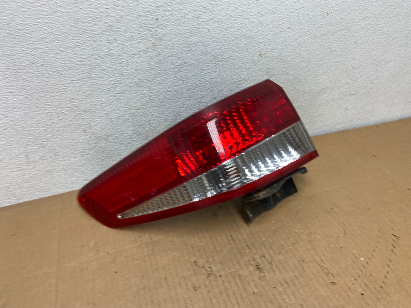 2003 to 2004 Honda Accord Sedan Left Driver Lh Side Tail light AD0913 LK2