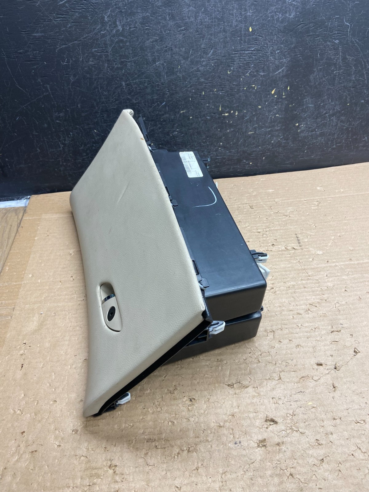 2013 to 2019 Lincoln MKZ Dash Glove Box Storage Compartment AG8582 DG1