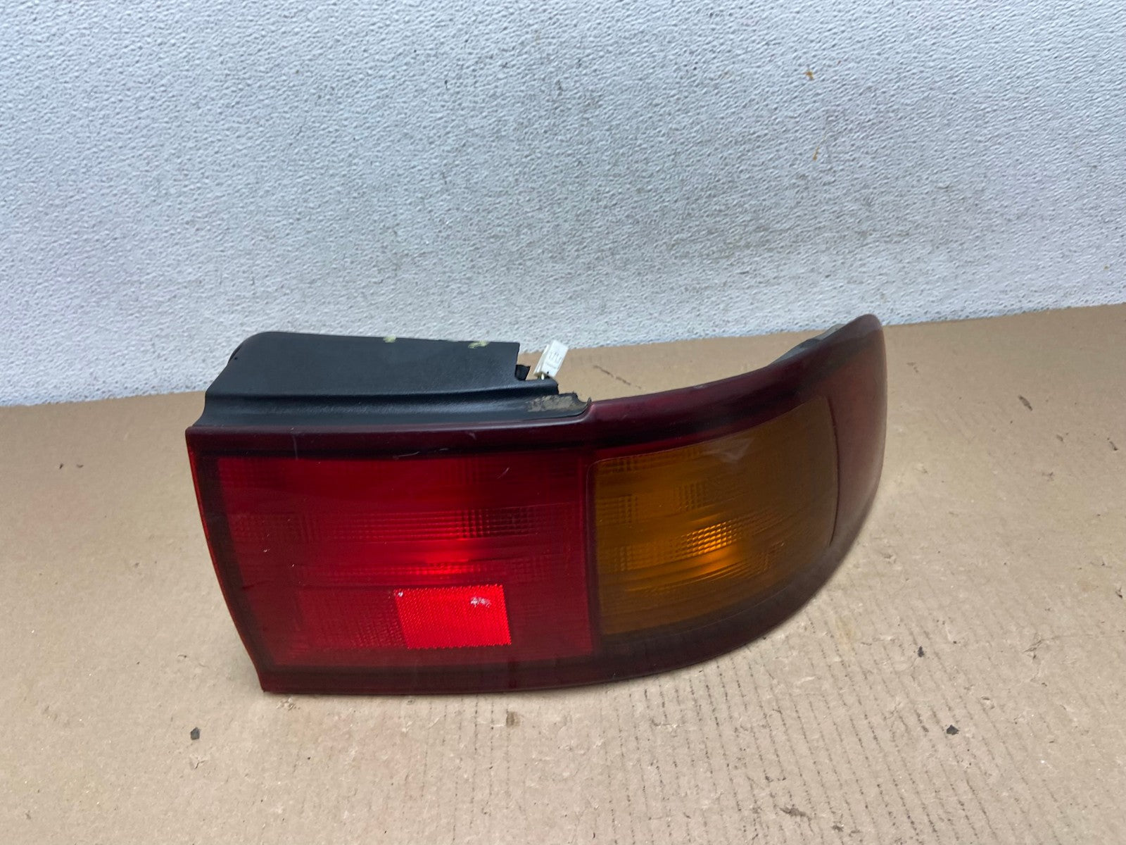 1995 - 1996 Toyota Camry Sedan Right Passenger Tail Light Lamp AF3123 LK0