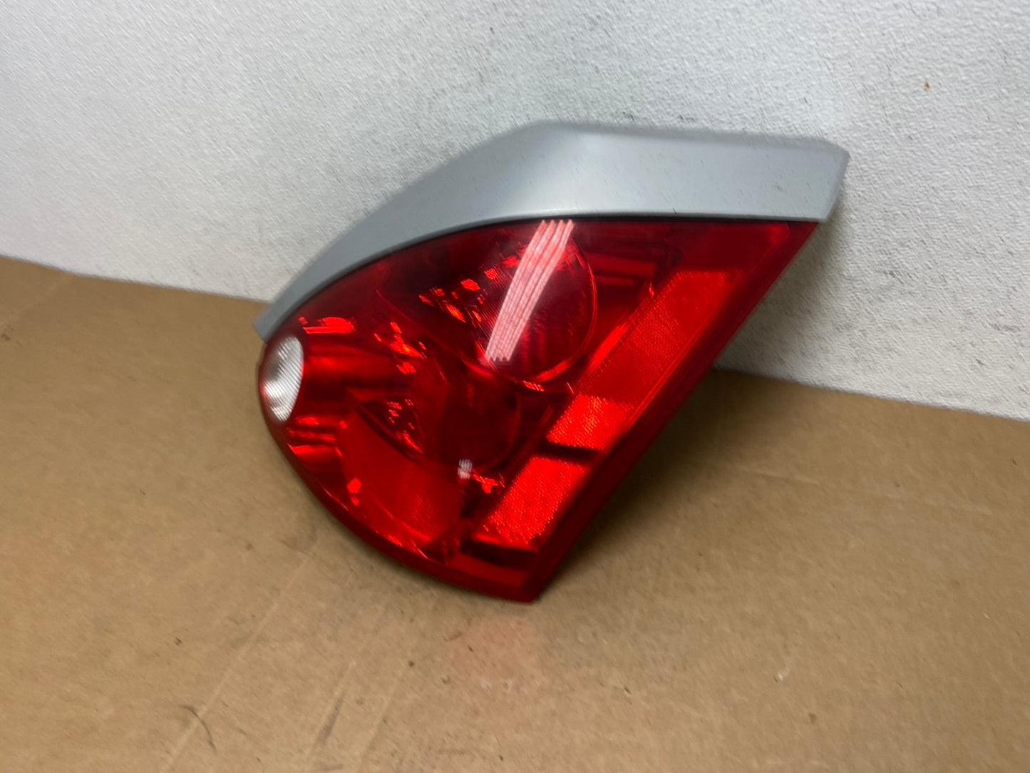 2004 2005 2006 2007 2008 Nissan Maxima Right Passenger Tail Light AD5493 LK1