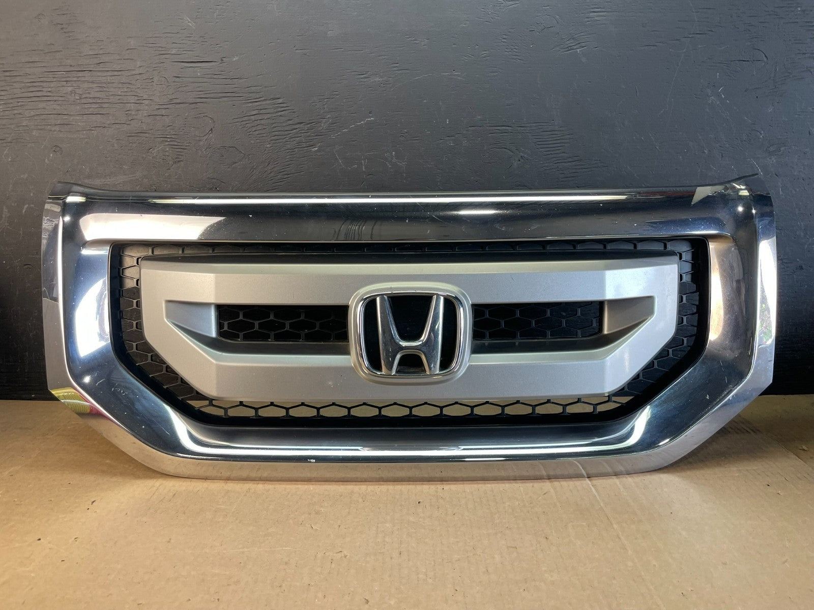 2009 to 2011 Honda Pilot Front Upper Grill Grille AD0248 DG0