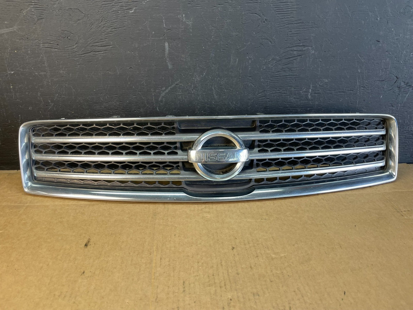 2009 to 2011 Nissan Maxima Front Upper Grill Grille 62070-9N00A ac5018 DG0