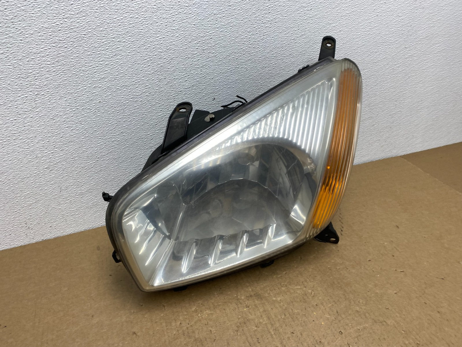 2001 - 2003 Toyota Rav4 Left Driver LH Side Headlight Halogen Oem AC1289 DW2