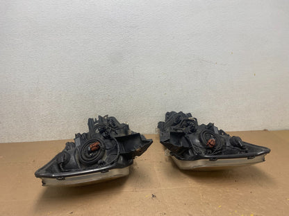 2004 to 2007 Nissan Armada Left+Right Side Set Headlights Oem M4135 DW21