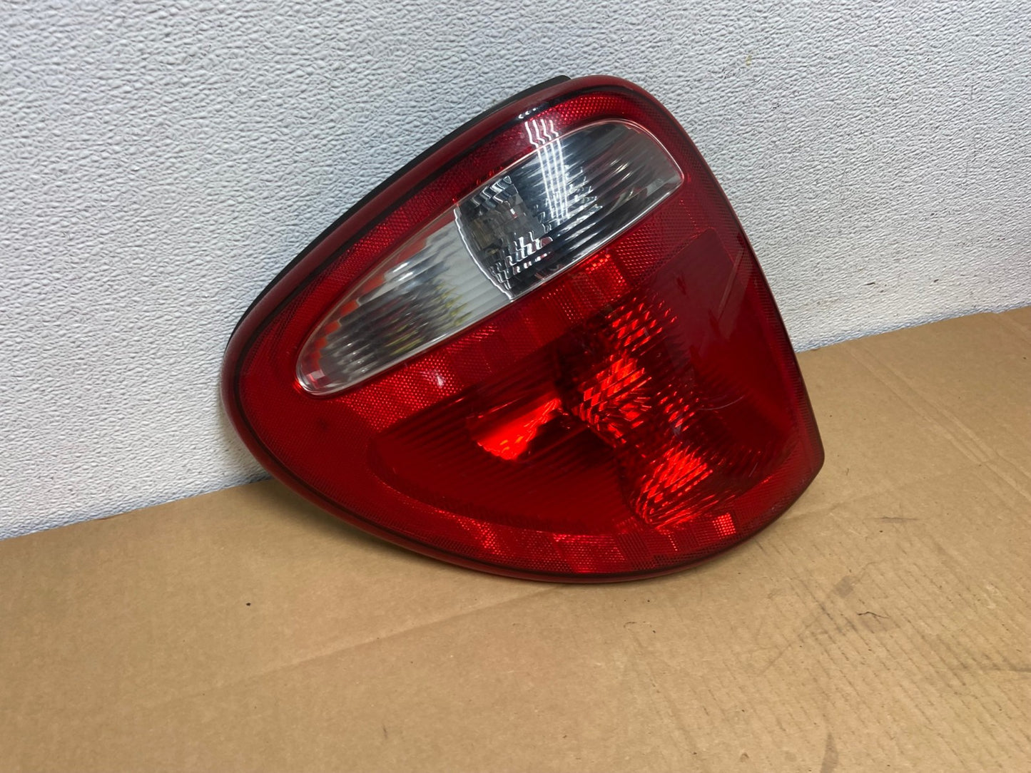 2001 to 2003 Dodge Grand Caravan Left Driver Lh Tail Light AC7480 LK2