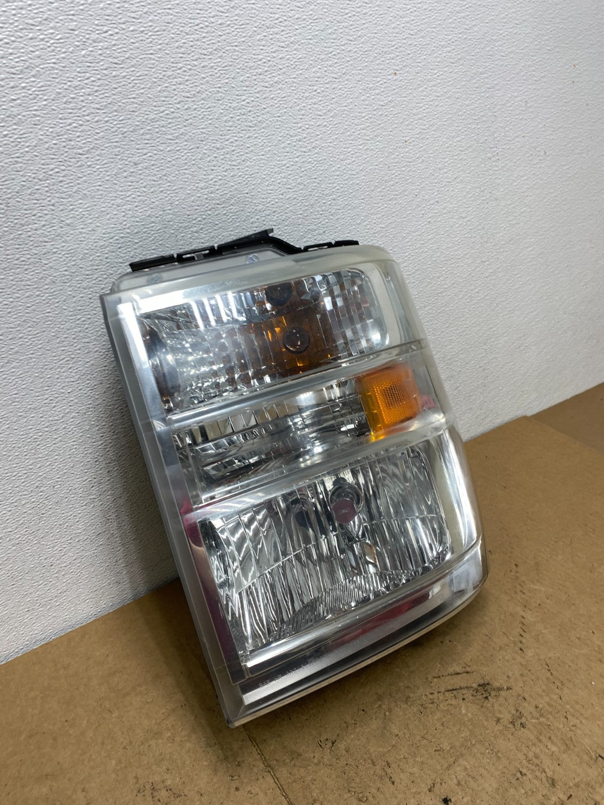 2008-2014 Ford Econoline E150 E250 E350 Left Driver LH Headlight OEM AC3618 DW2