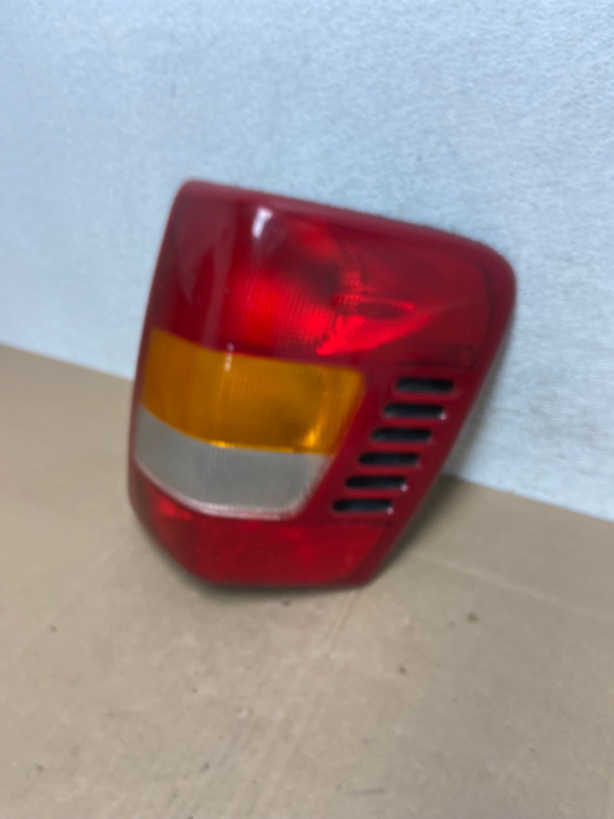 1999-2004 Jeep Grand Cherokee WJ Right Passenger Rh Tail Light DEPO AE4992 LK1
