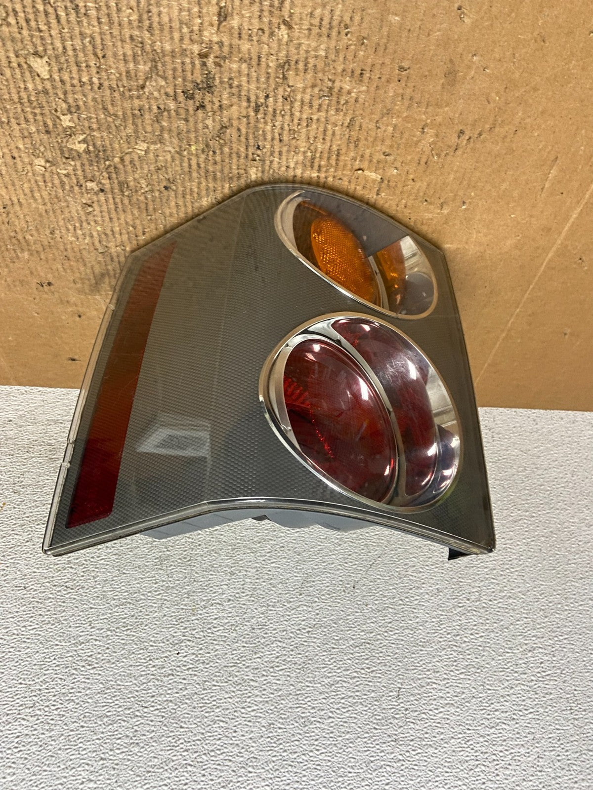 2003-2005 Land Rover Range Rover L322 Left Driver LH Tail Light AE2686 DW0