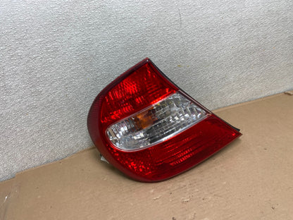 2002 2003 2004 Toyota Camry Left Driver LH Side Tail Light AA9898 LK2