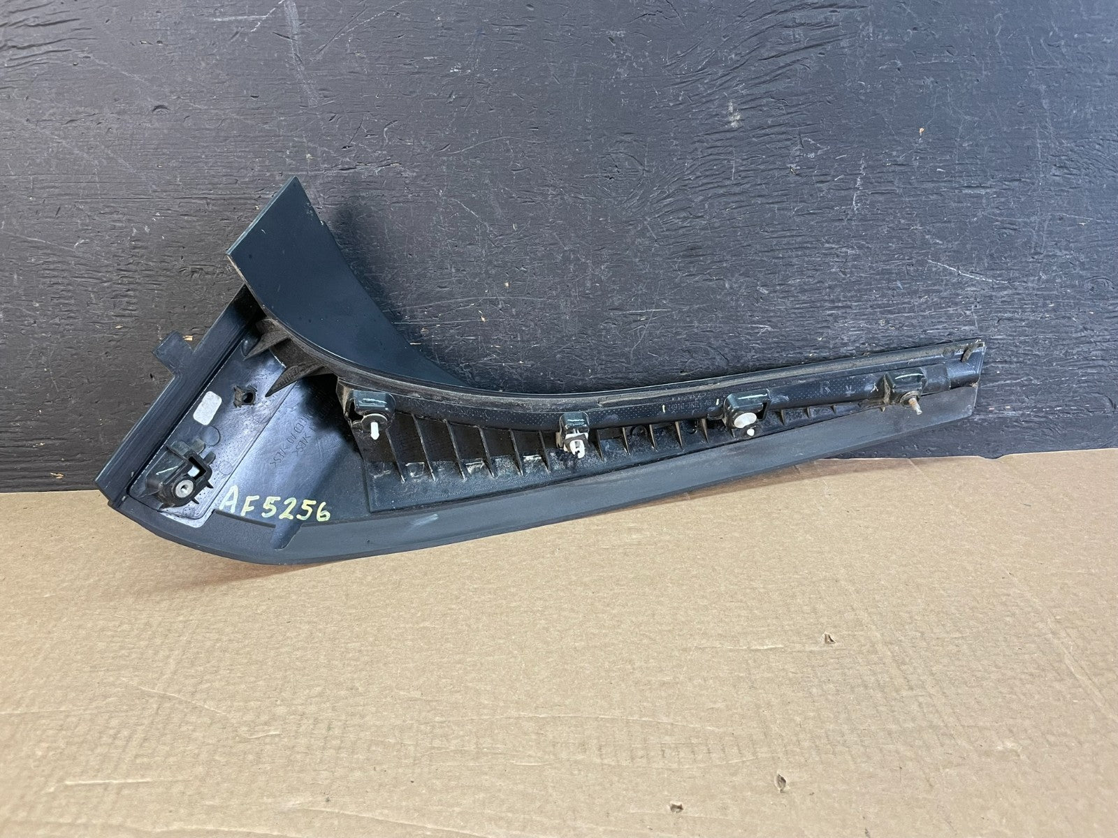 2011-2017 Honda Odyssey Right Passenger Rear Gate Spoiler Garnish AF5256 DW4