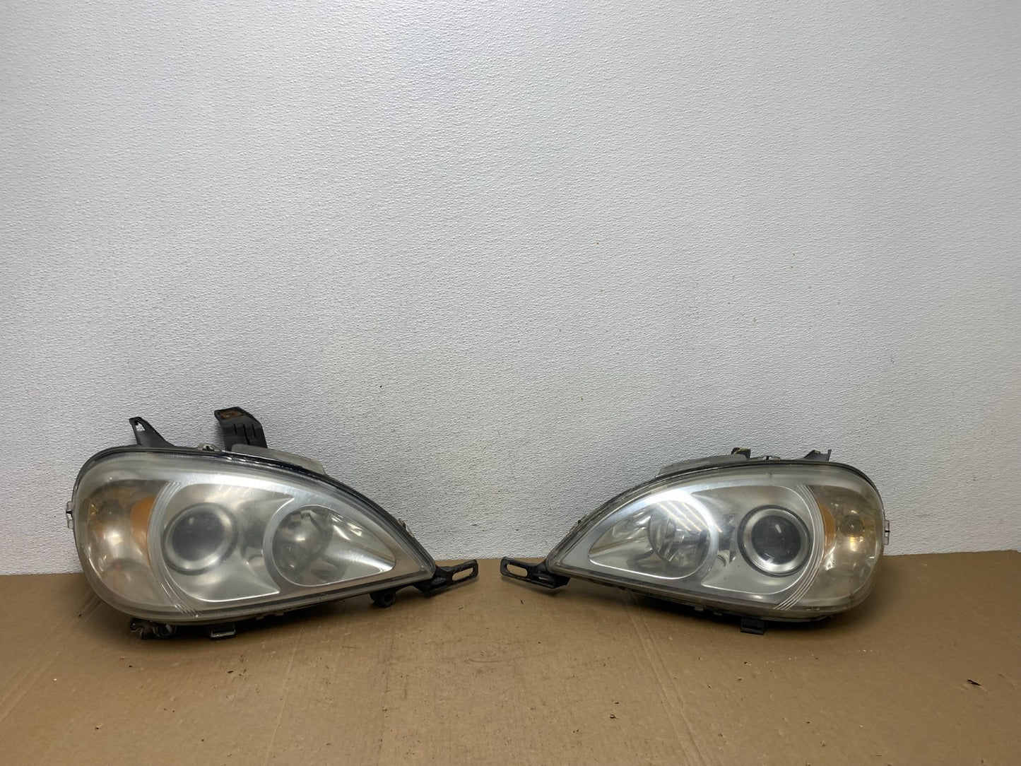 2002 - 2005 Mercedes ML ML350 ML500 Left+Right Side Halogen Headlights AC5785 DW0