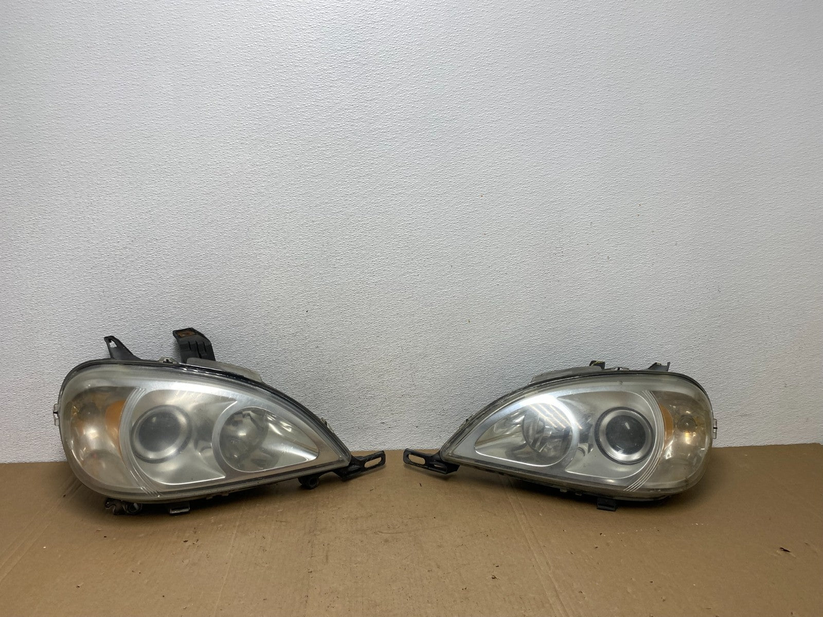 2002 - 2005 Mercedes ML ML350 ML500 Left+Right Side Halogen Headlights AC5785 DW0