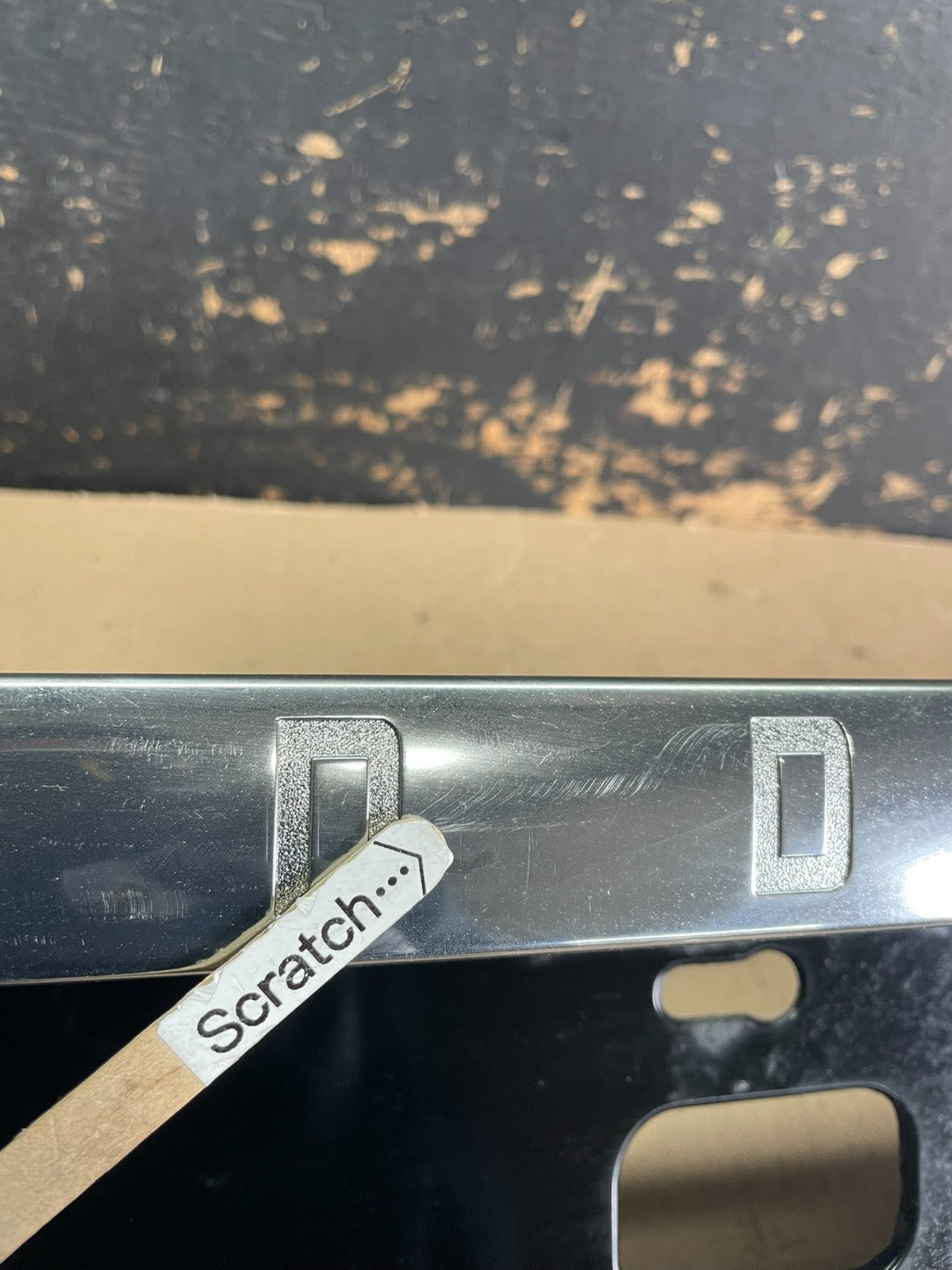 2003 - 2005 Hyundai Xg Trunk Lid Trim License Panel W Reverse Light AA1947 DG3