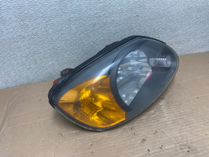 2003 to 2006 Hyundai Accent  Right Passenger  Halogen Headlight AA8748 DG2