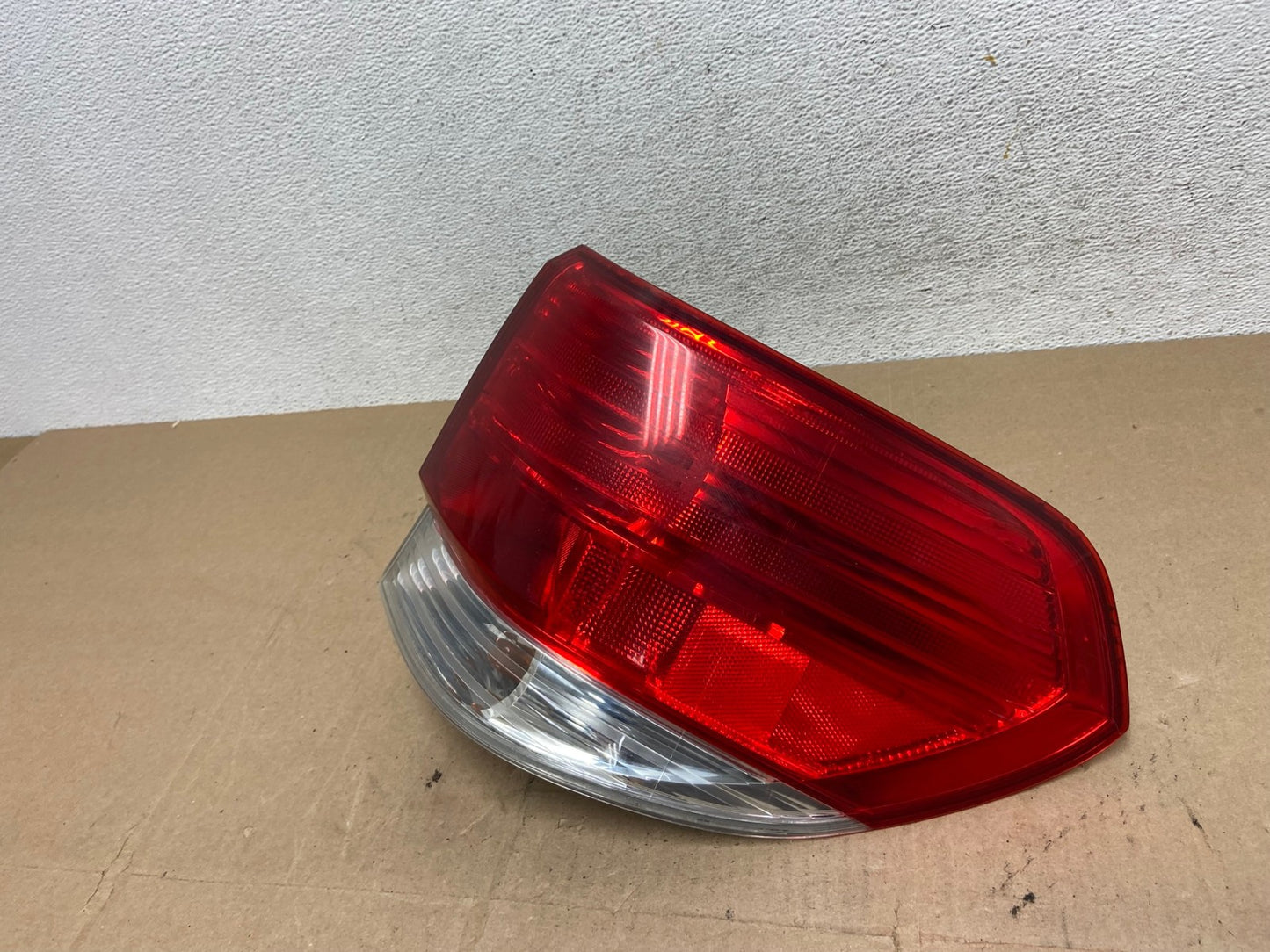 2008 2009 2010 Honda Odyssey Right Passenger Side Tail Light AE6715 LK1