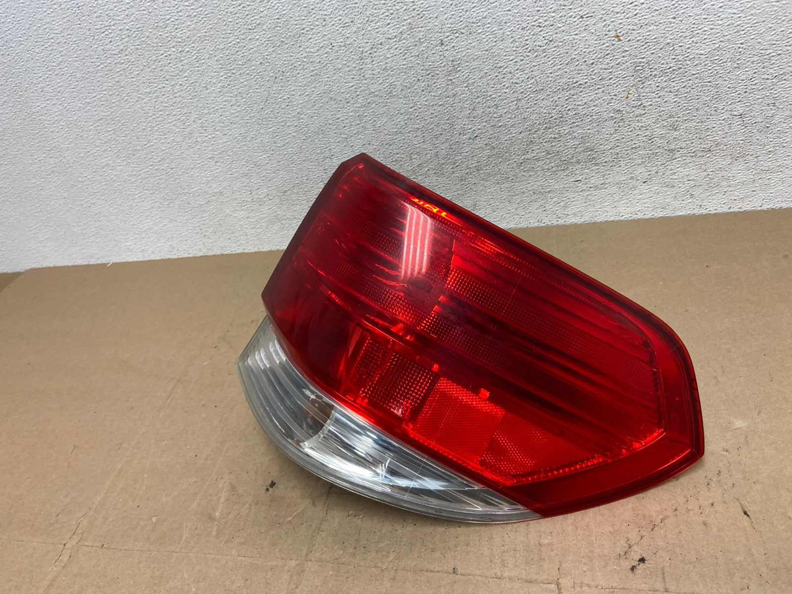 2008 2009 2010 Honda Odyssey Right Passenger Side Tail Light AE6715 LK1