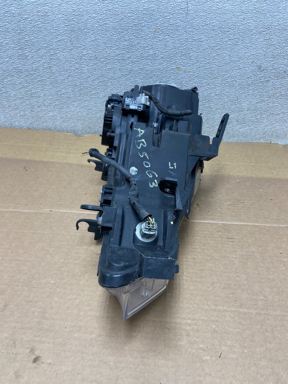 2011 to 2014 Nissan Murano Headlight Left Driver LH Side Oem Xenon Hid AB5063 DW7