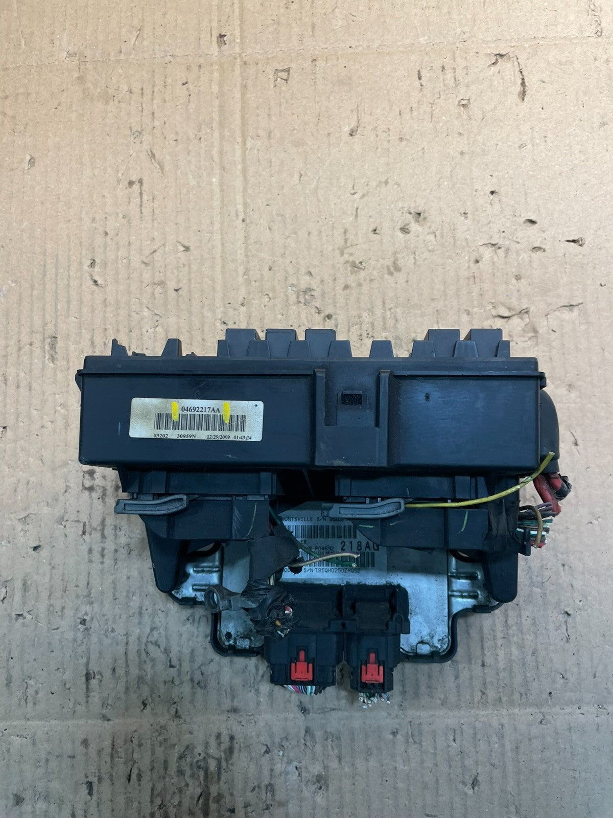 2009 Jeep Grand Cherokee Integrated Power Fuse Body Control BCM Box v1873 DG2