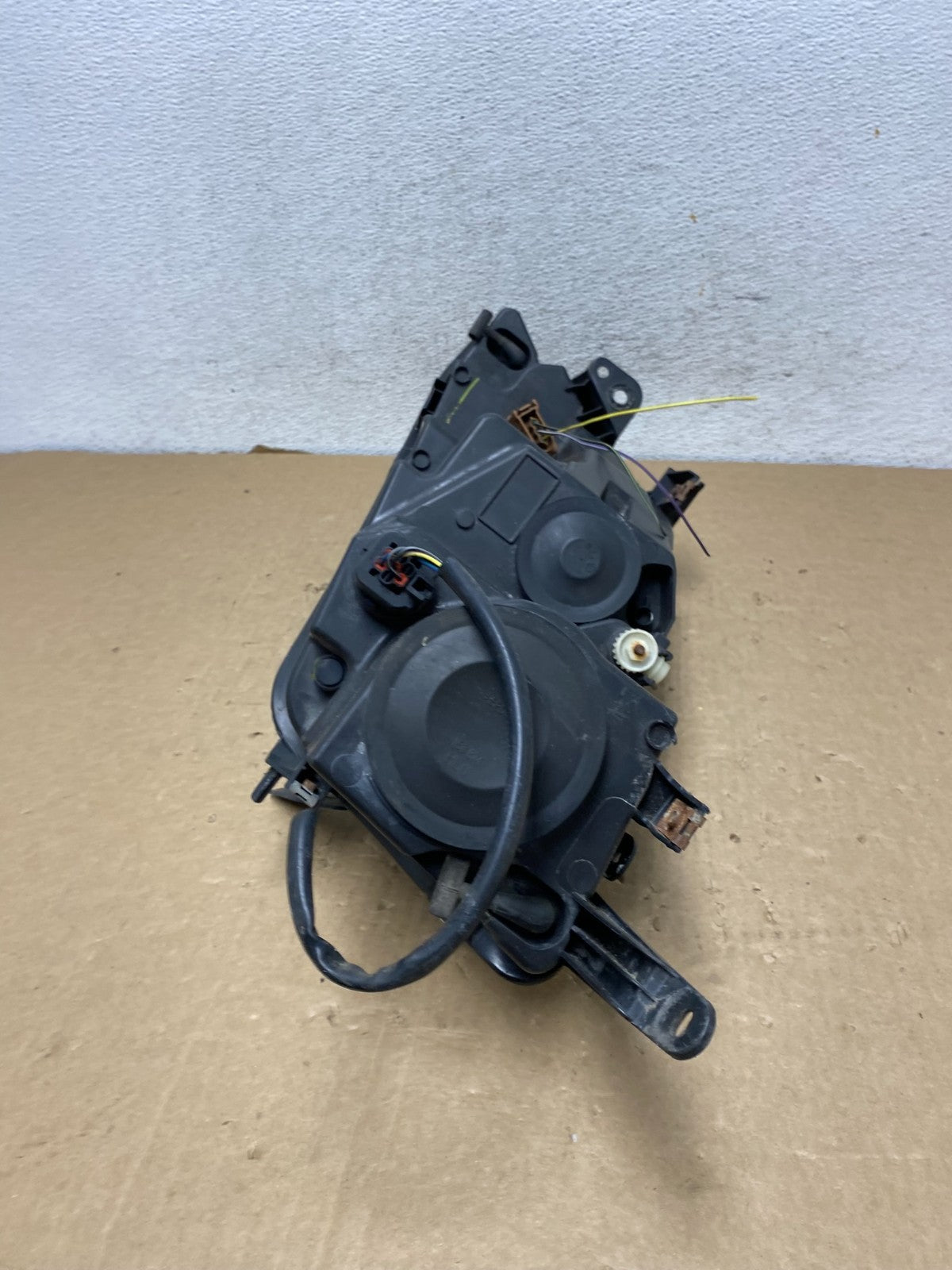 2010 2011 2012 Ford Fusion Right Passenger RH Headlight Halogen AF7424 DW6
