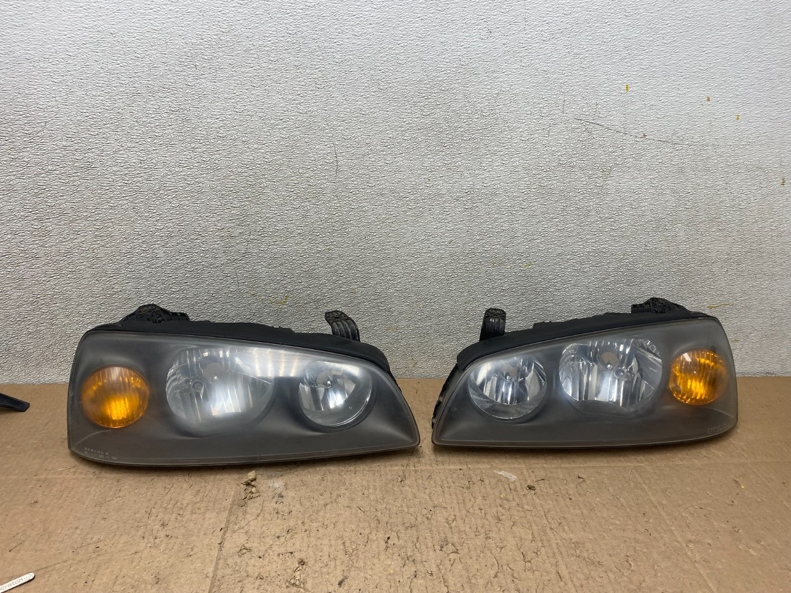 2004 2005 2006 Hyundai Elantra Left+Right Set Halogen Headlights W2771 DW0
