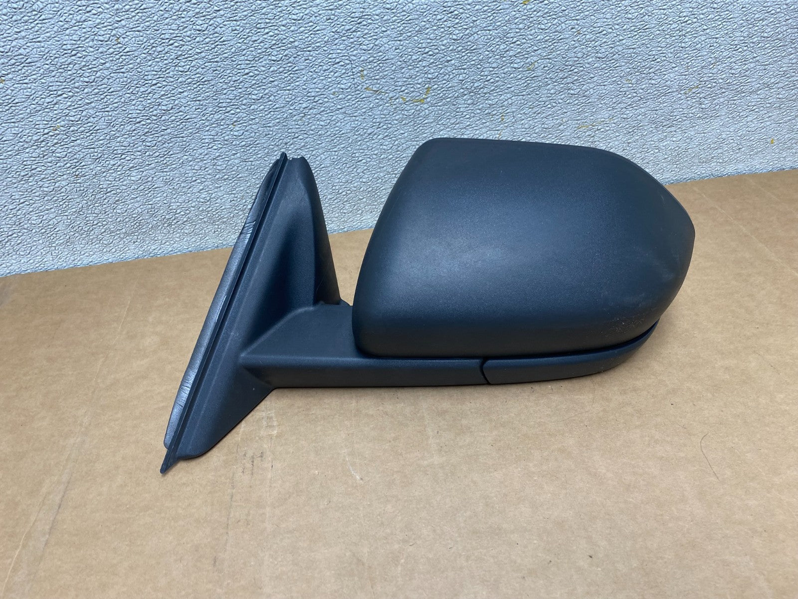 2020 to 2023 Ford Explorer Left Driver LH Side View Door Mirror OEM X2696 DW0